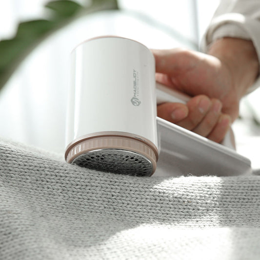 With Molly MX-200 lint remover with low noise, easy charging, convenient grip, and large lint capacity diamond 6-blade design