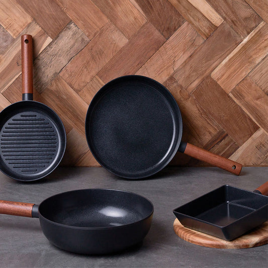 With Molly True Cook  IH Induction Frying Pan Set of 4P  Black