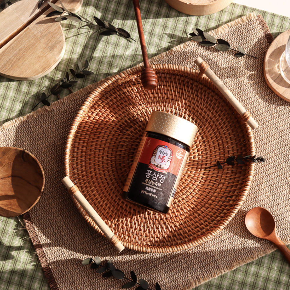 KGC Cheong Kwan Jang Korean 6 years Korean Red Ginseng Extract 240g