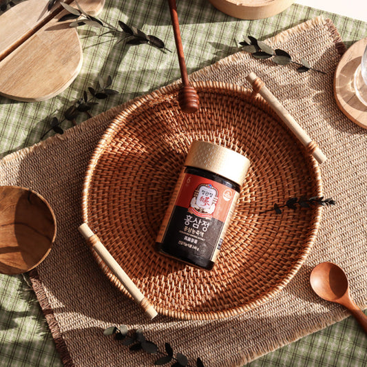 KGC Cheong Kwan Jang Korean 6 years Korean Red Ginseng Extract 240g