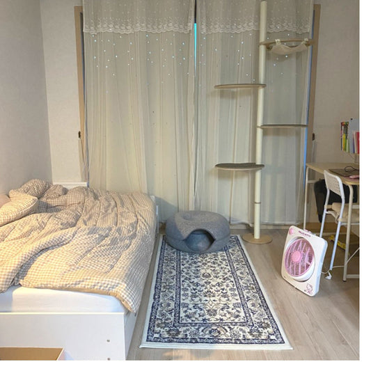 Hello Kitty box Fan EFB-106HK  220V/60HZ , 30W 14.3x16.1x5.1in