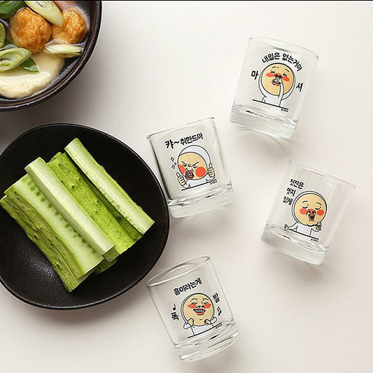 With Molly ONIGIRI SOJU GLASS 4P SET to add flavor to wine 0.7oz 2inch