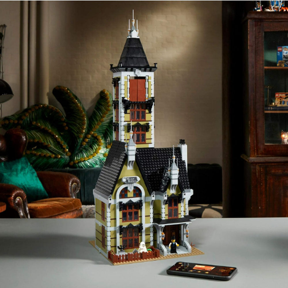[Genuine Lego] LEGO Icons Haunted House Building Set, Creative Craft for Adults and Family, Haunted House DIY Project to Build Together, Includes 10 Minifigures, 10273