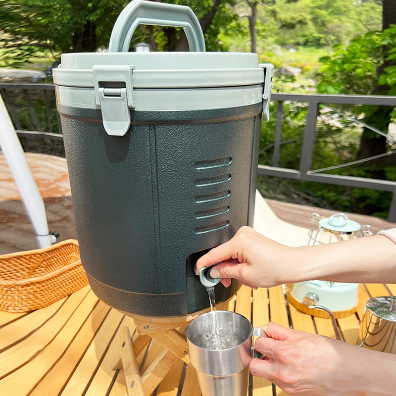 Cosmos  Camping Water Cooler Jug Dispenser Insulated Water Bottle Camping Ice Bucket Water Jug Green 7.6L