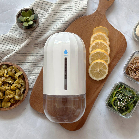 With Molly Food dehydrator, easy to use Increases moisture and maintains nutrients 4.3x4.3x8.8"