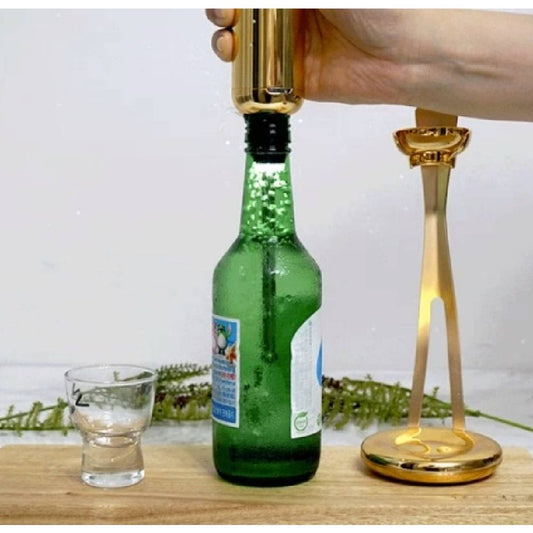 With Molly Wine Soju Aerator Solo Drink Fully Automatic Breathing with stand gold 9.3x1.7inch 0.18lbs