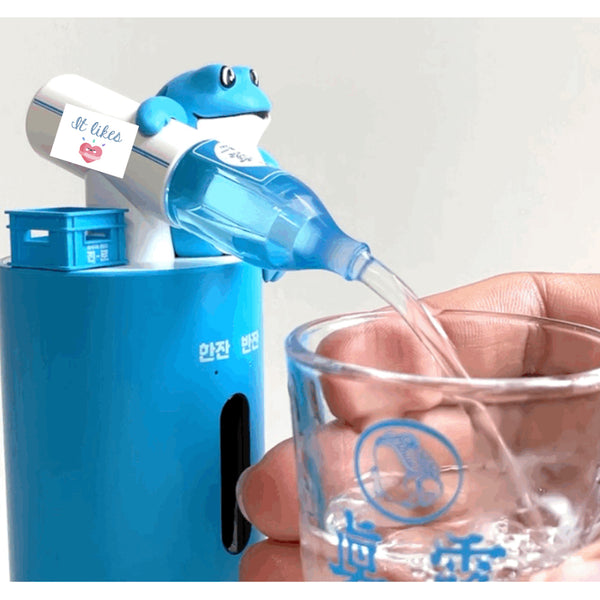 It likes Dukkeobi Automatic Soju to drink alone Dispenser with soju glass 1P